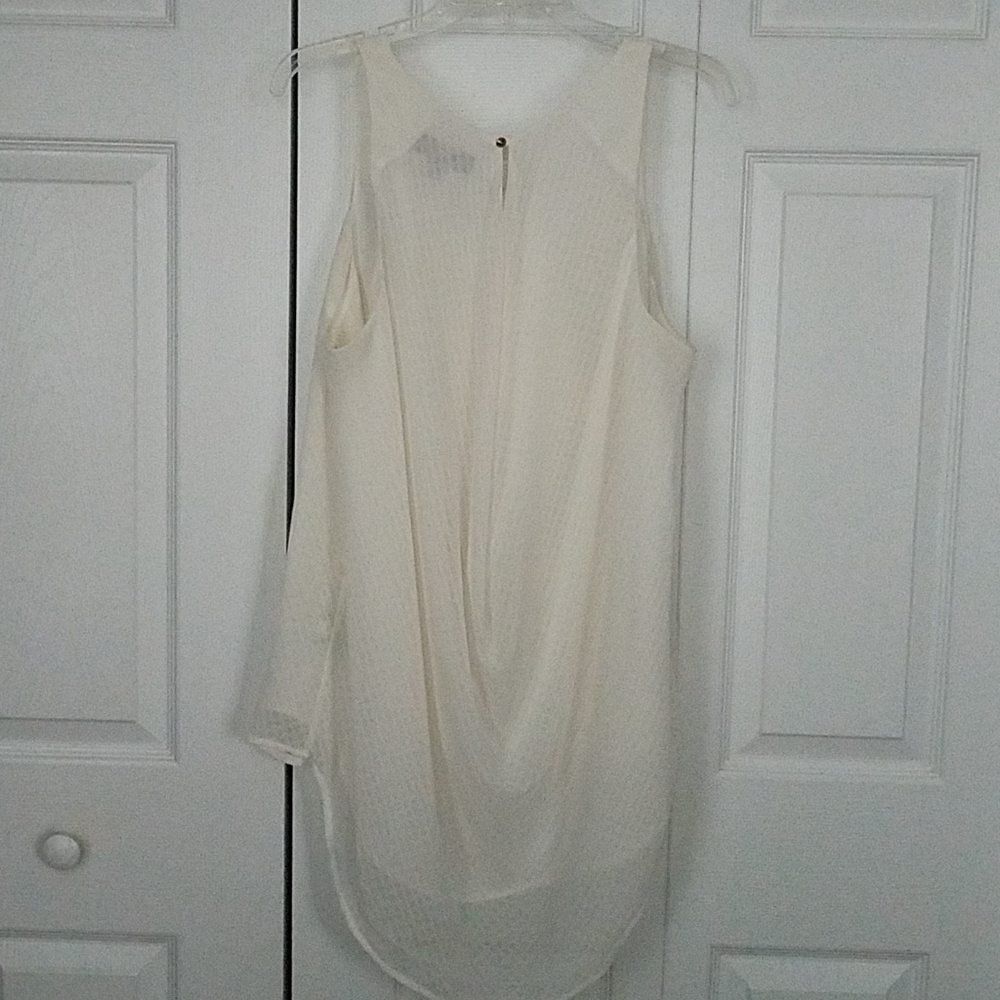 Top - Picture 2 of 2